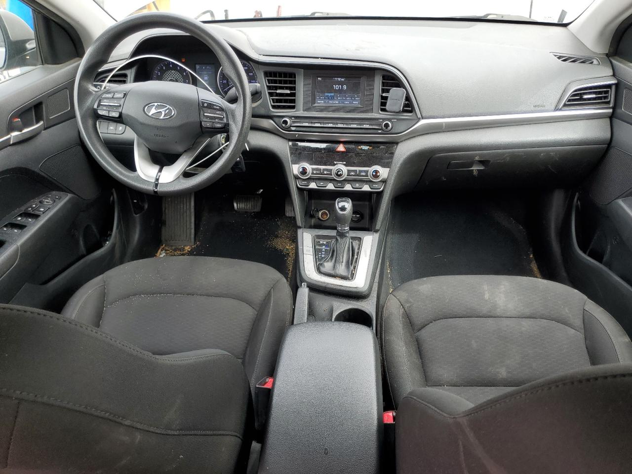 2020 Hyundai Elantra - Image 8