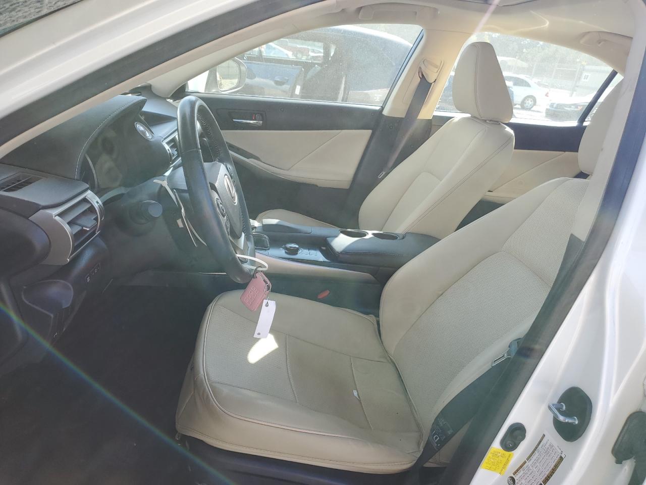 2014 Lexus IS - Image 7