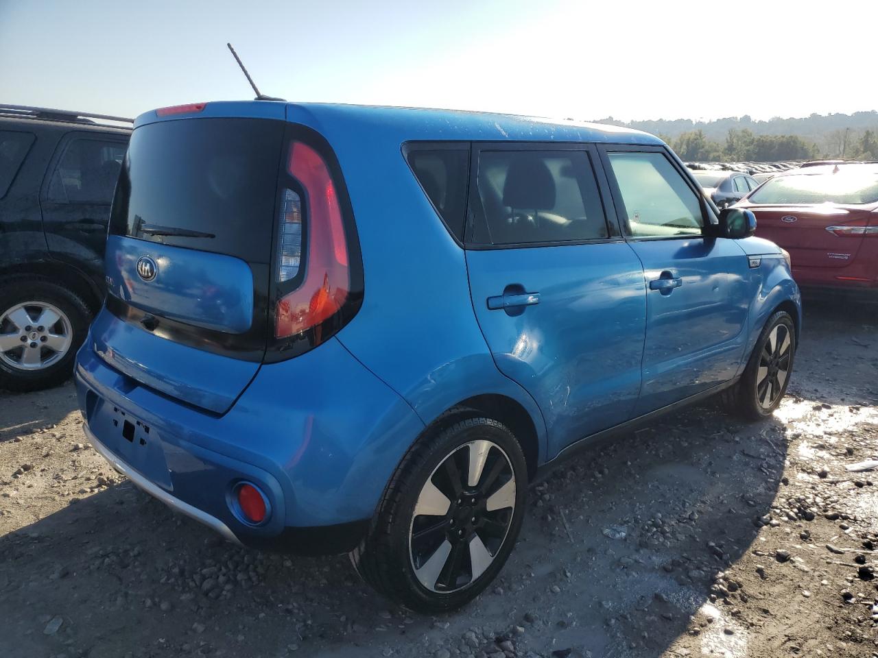 VIN KNDJP3A55H7484214 2017 KIA SOUL no.3