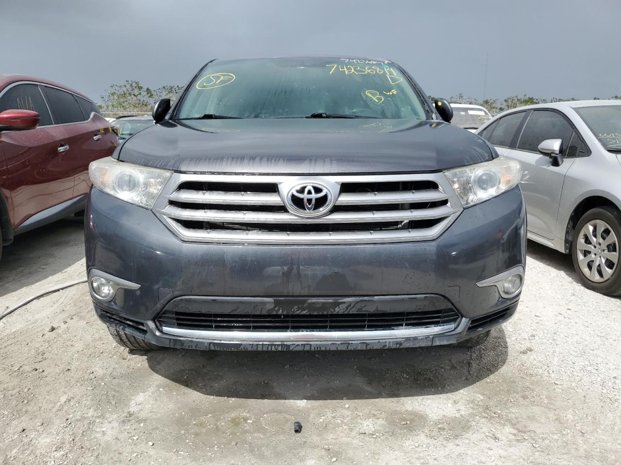 5TDDK3EH2DS231416 2013 Toyota Highlander Limited