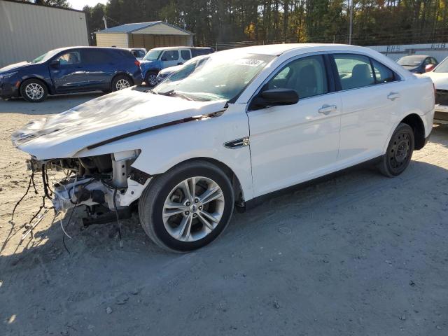 2016 Ford Taurus Se na sprzedaż w Seaford, DE - Front End