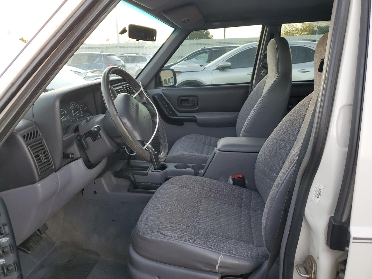 1998 Jeep Grand Cherokee - Image 7