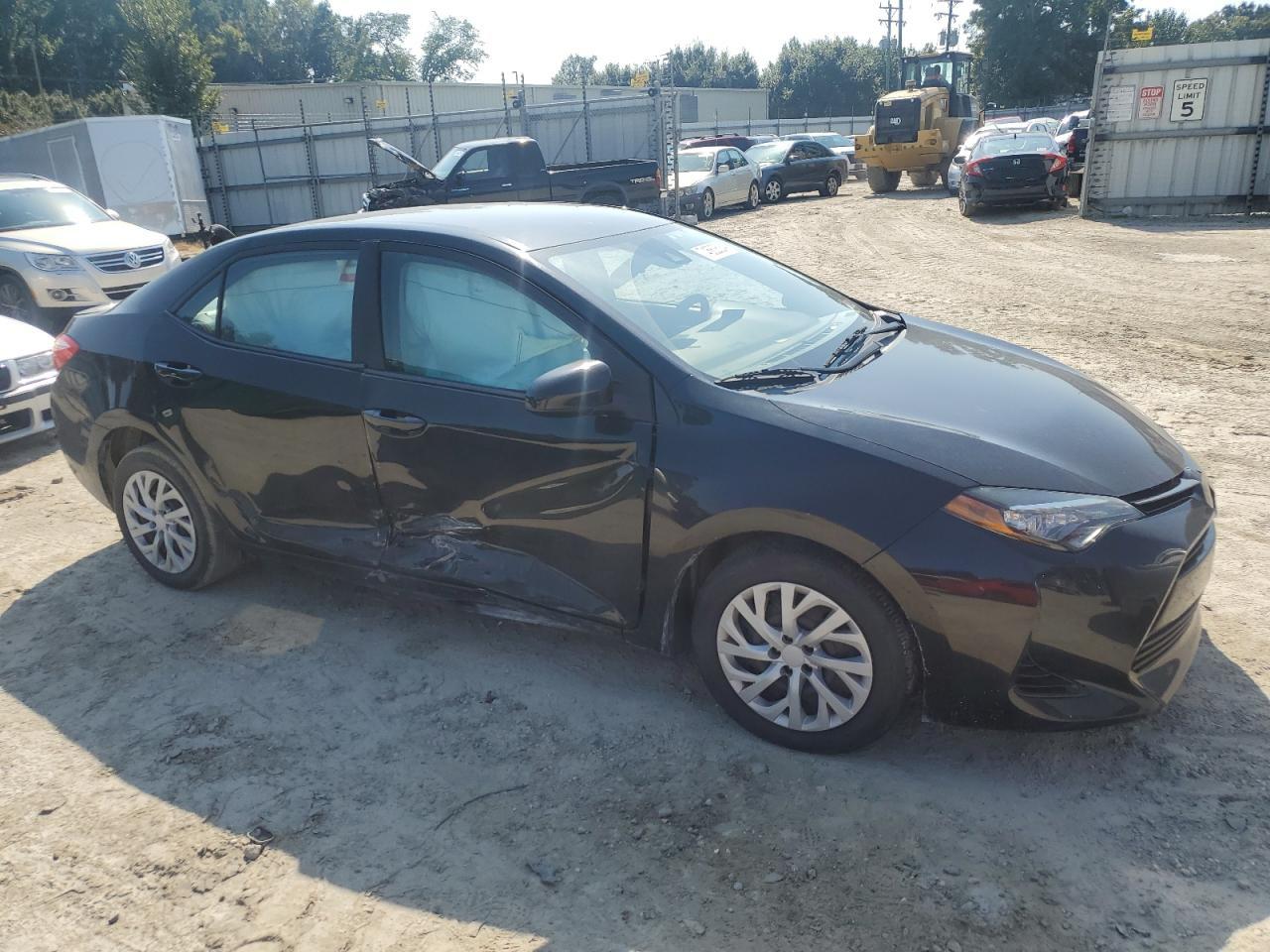 2017 Toyota Corolla - Image 4