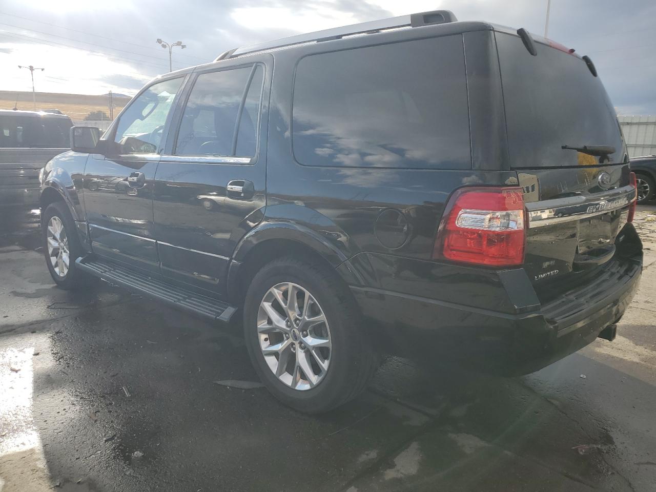 VIN 1FMJU2AT0HEA01723 2017 FORD EXPEDITION no.2