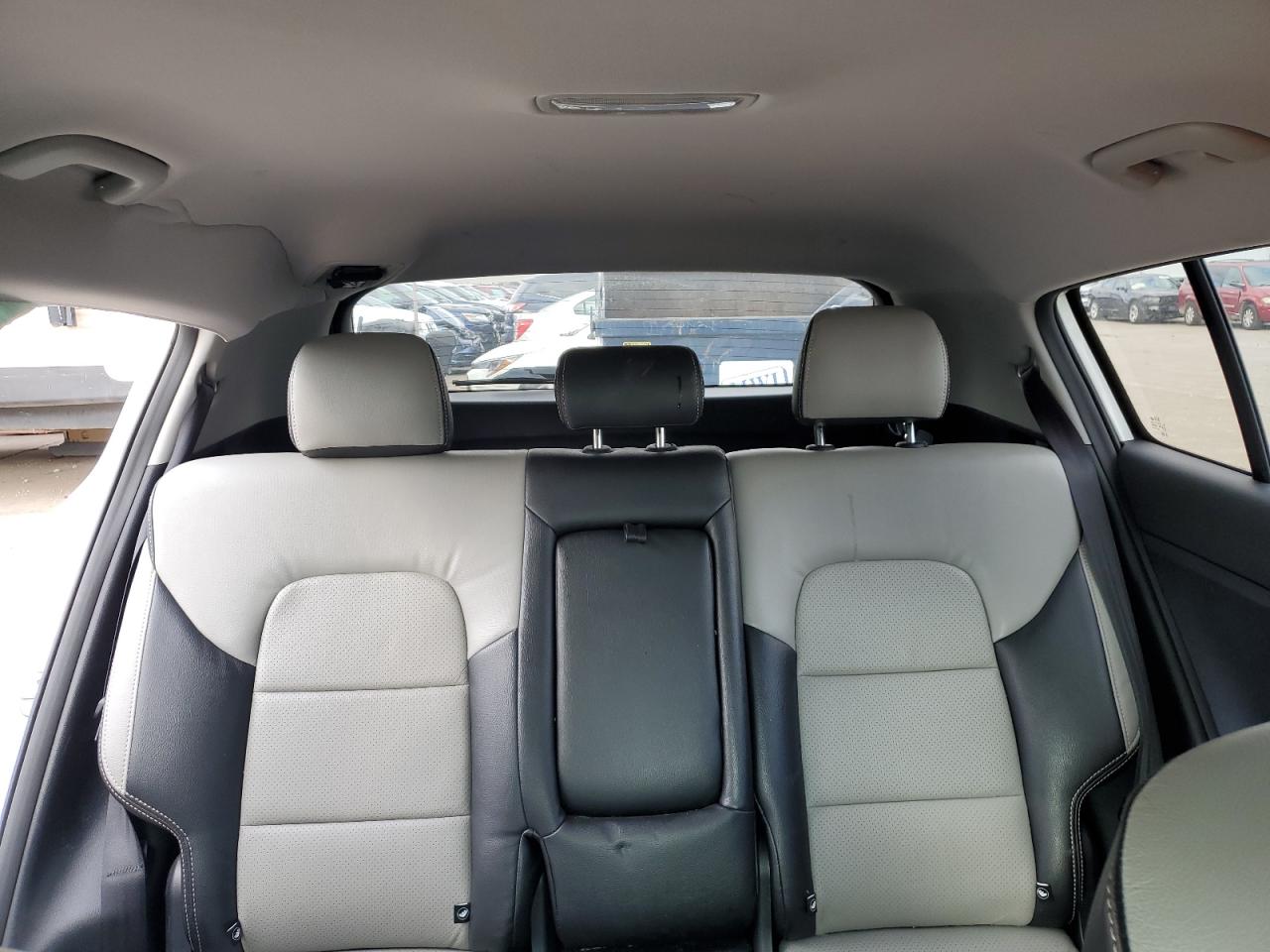 2020 Kia Sportage - Image 10