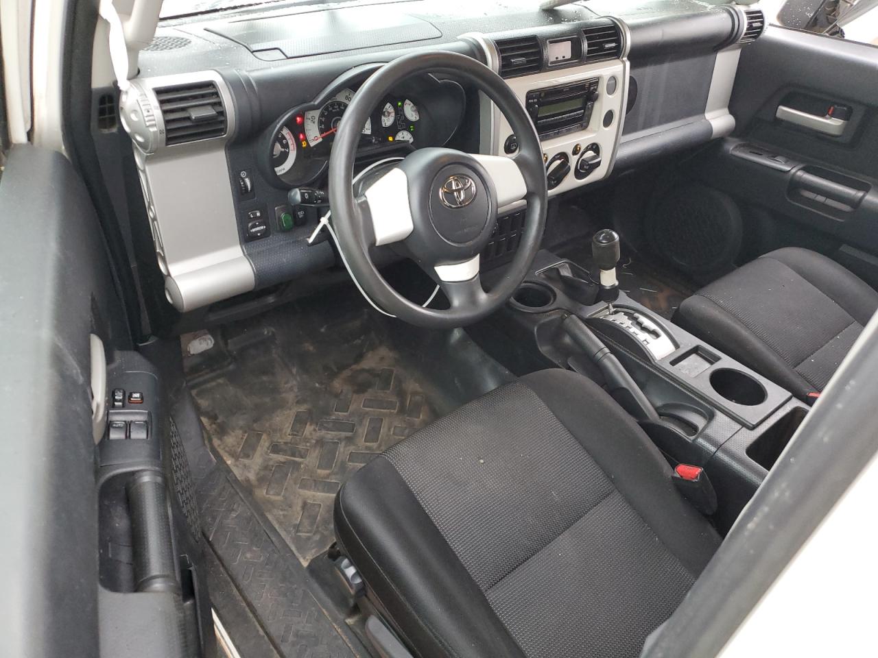 JTEBU4BFXAK085792 2010 Toyota Fj Cruiser