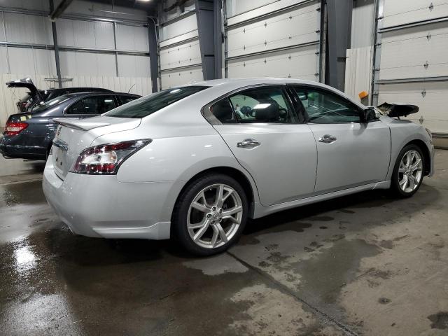  NISSAN MAXIMA 2012 Srebrny