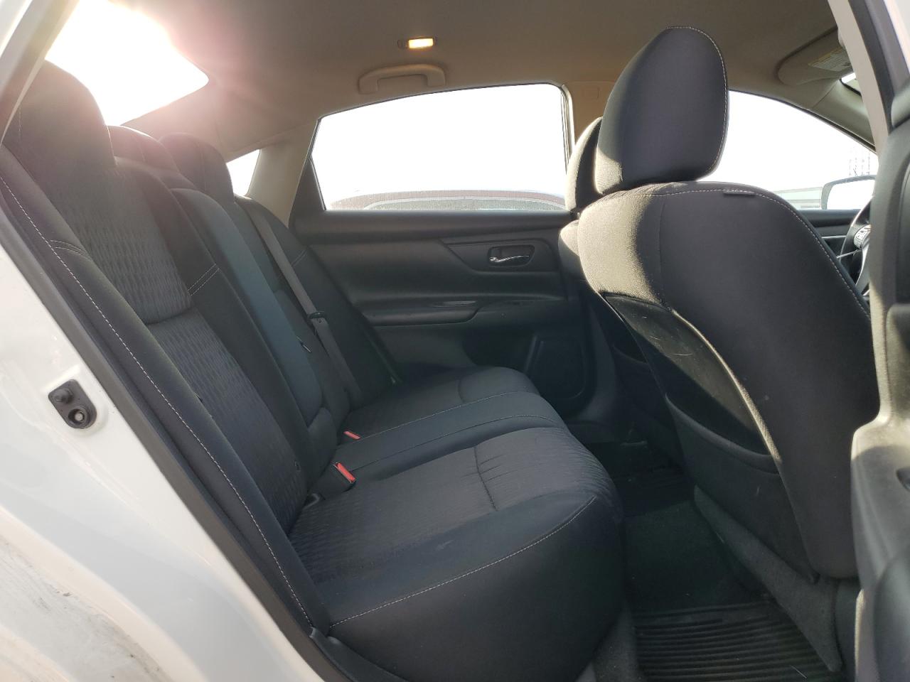 2018 Nissan Altima - Image 10