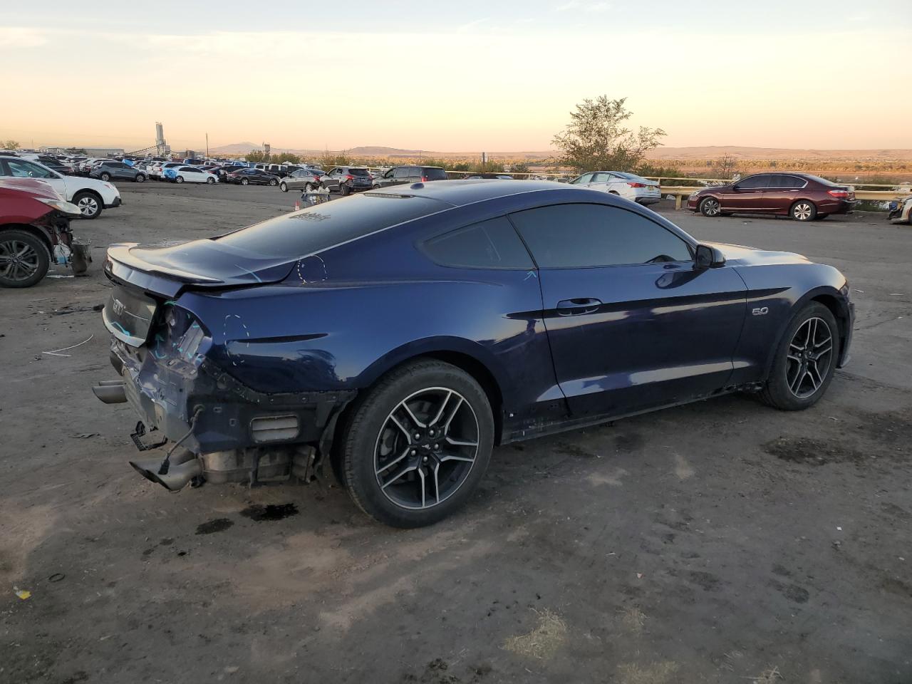 VIN 1FA6P8CF7J5165963 2018 FORD MUSTANG no.3