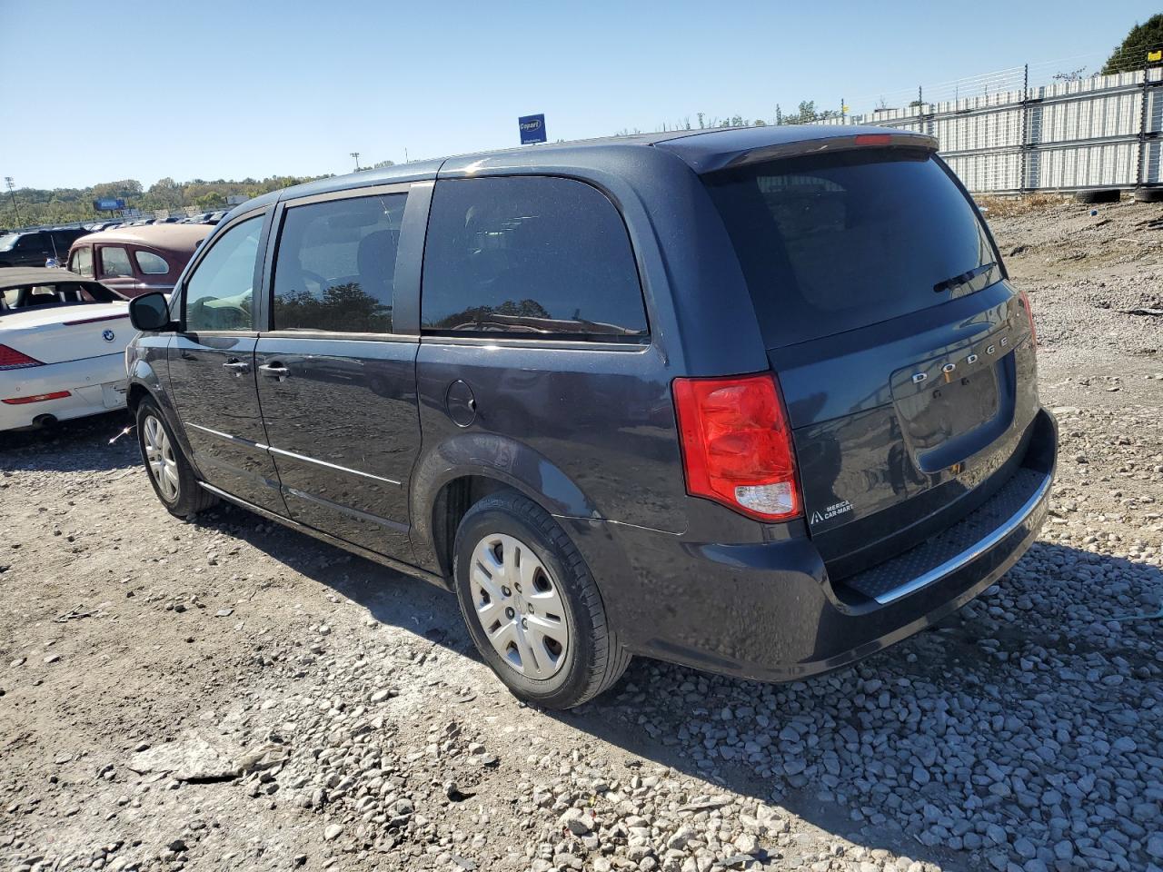 2014 Dodge Caravan - Image 2