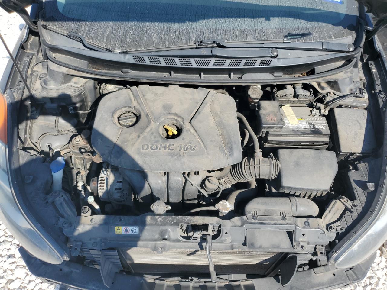 2013 Hyundai Elantra - Image 11
