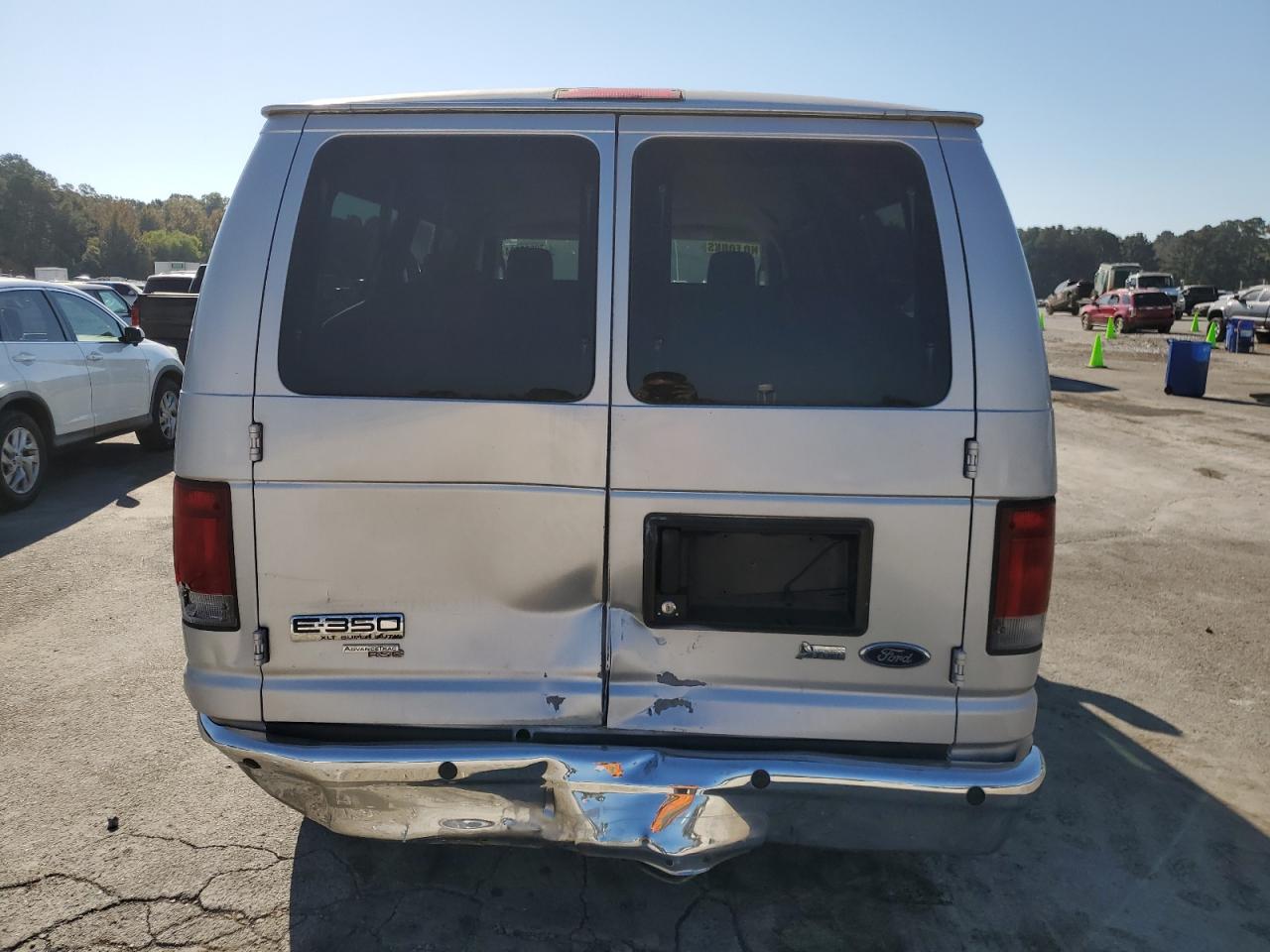 2011 Ford Econoline E350 Super Duty Wagon VIN: 1FBNE3BL1BDB01919 Lot: 72502984