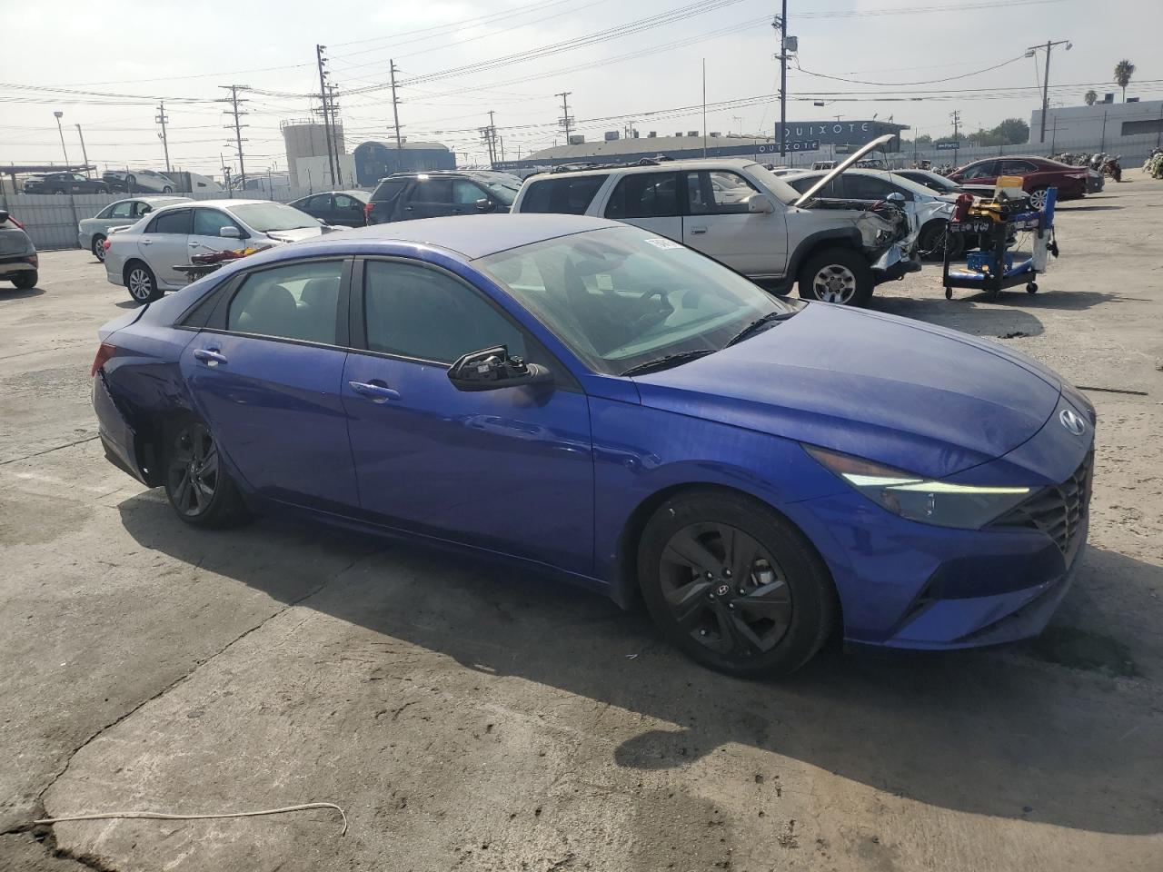 2023 Hyundai Elantra - Image 4
