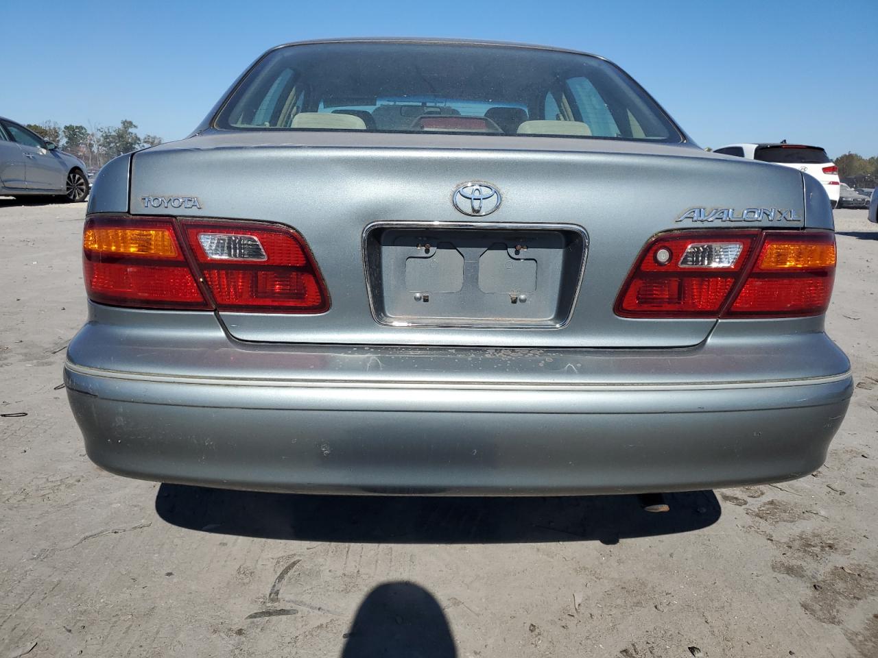 1999 Toyota Avalon Xl VIN: 4T1BF18B1XU353056 Lot: 76751364