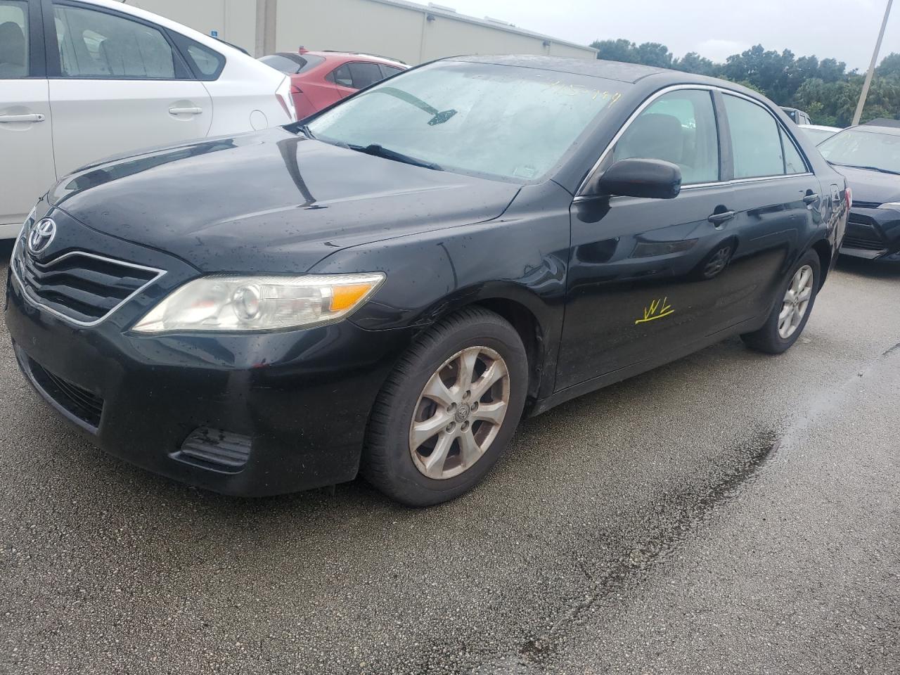 2011 Toyota Camry - Image 1