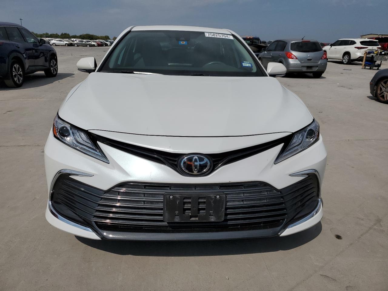 2021 Toyota Camry - Image 5