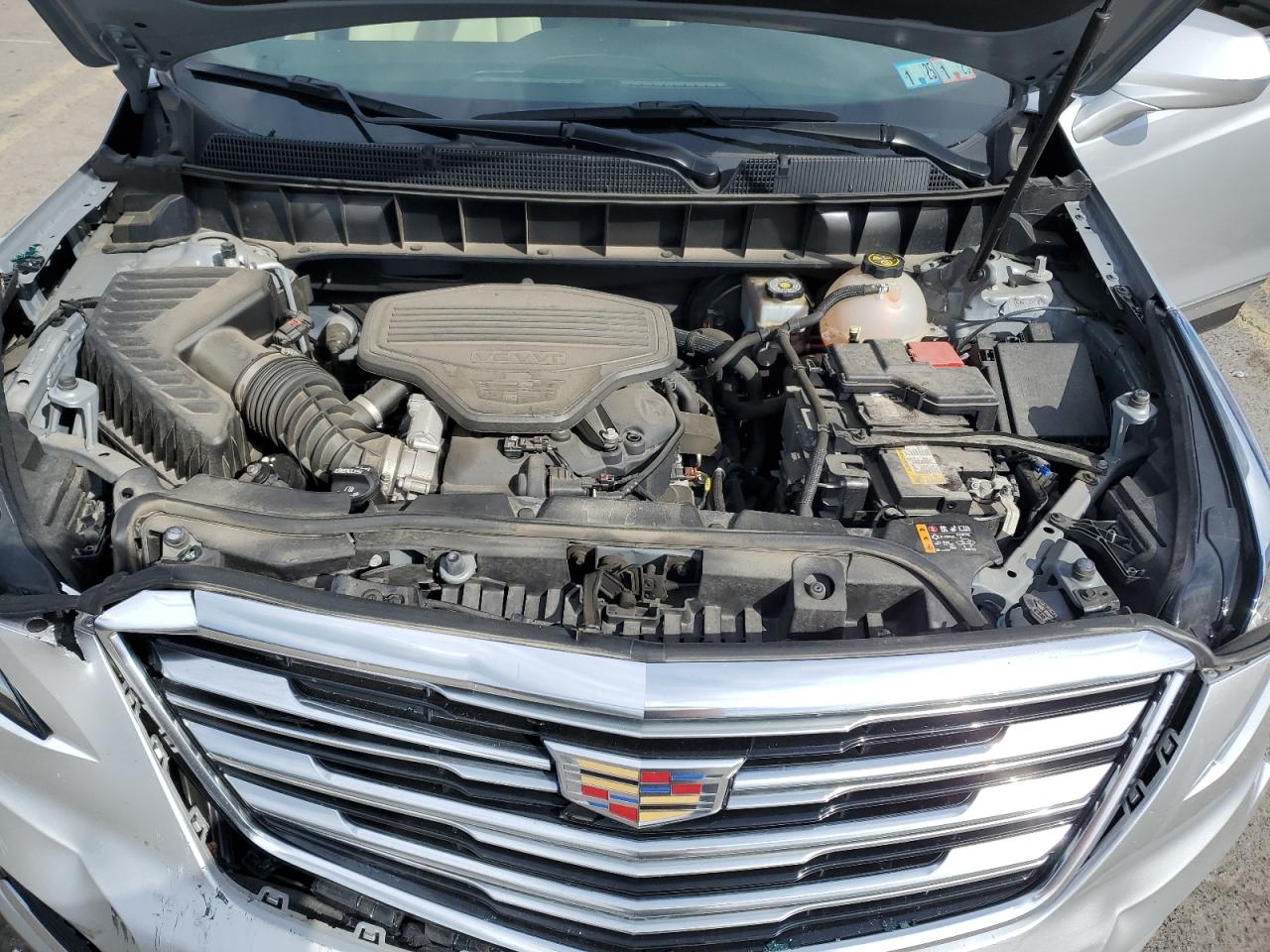 1GYKNARSXJZ225389 2018 Cadillac Xt5