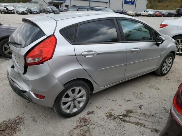  FORD FIESTA 2013 Сріблястий