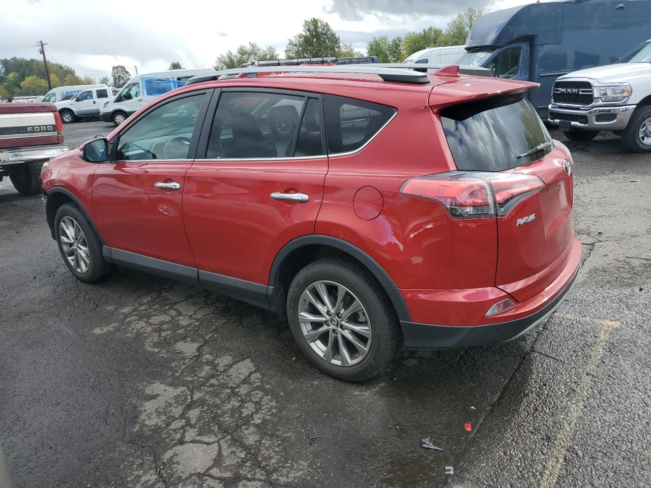 VIN 2T3DFREV9HW650252 2017 TOYOTA RAV4 no.2