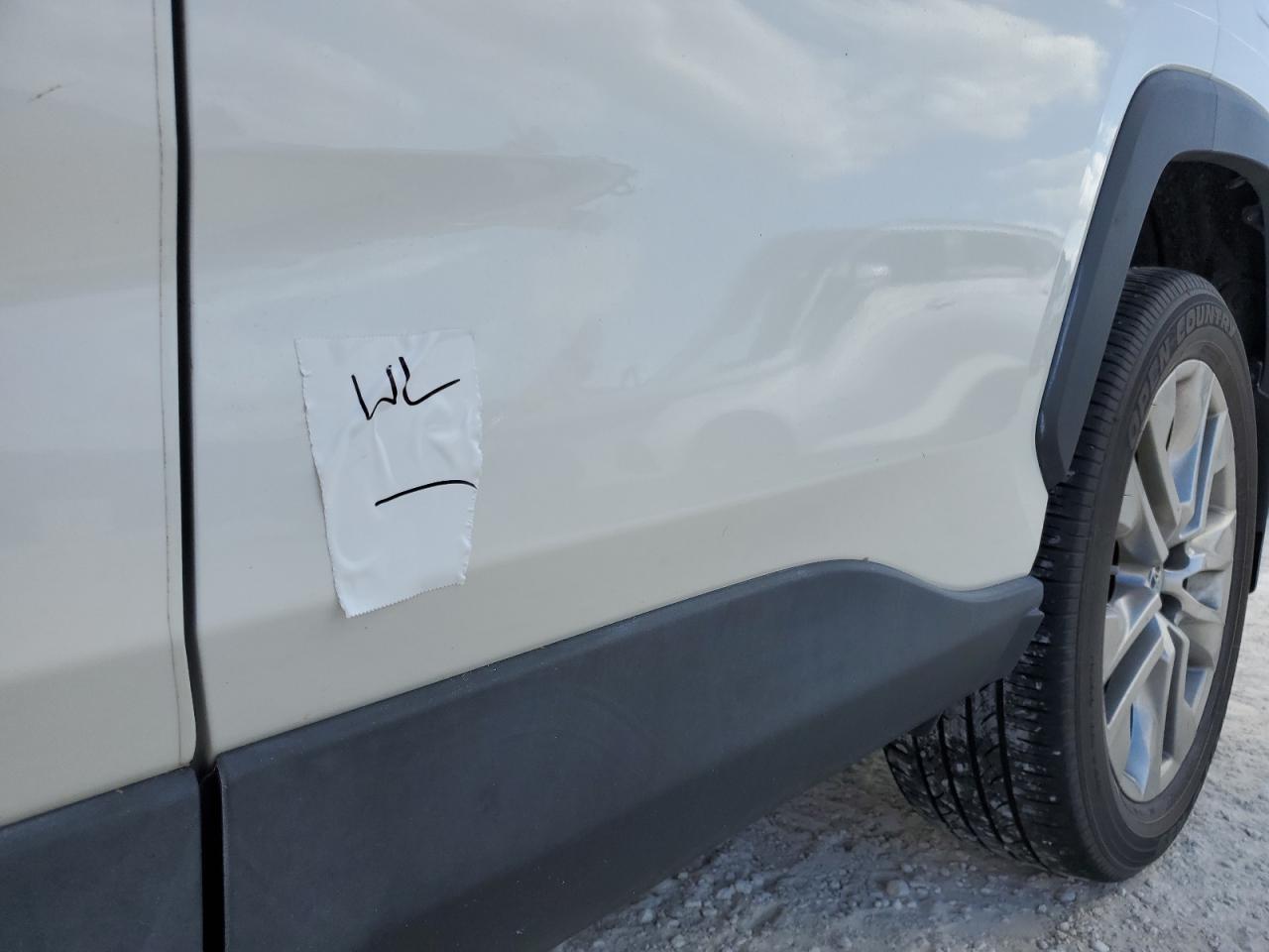 2019 Toyota RAV 4 - Image 13