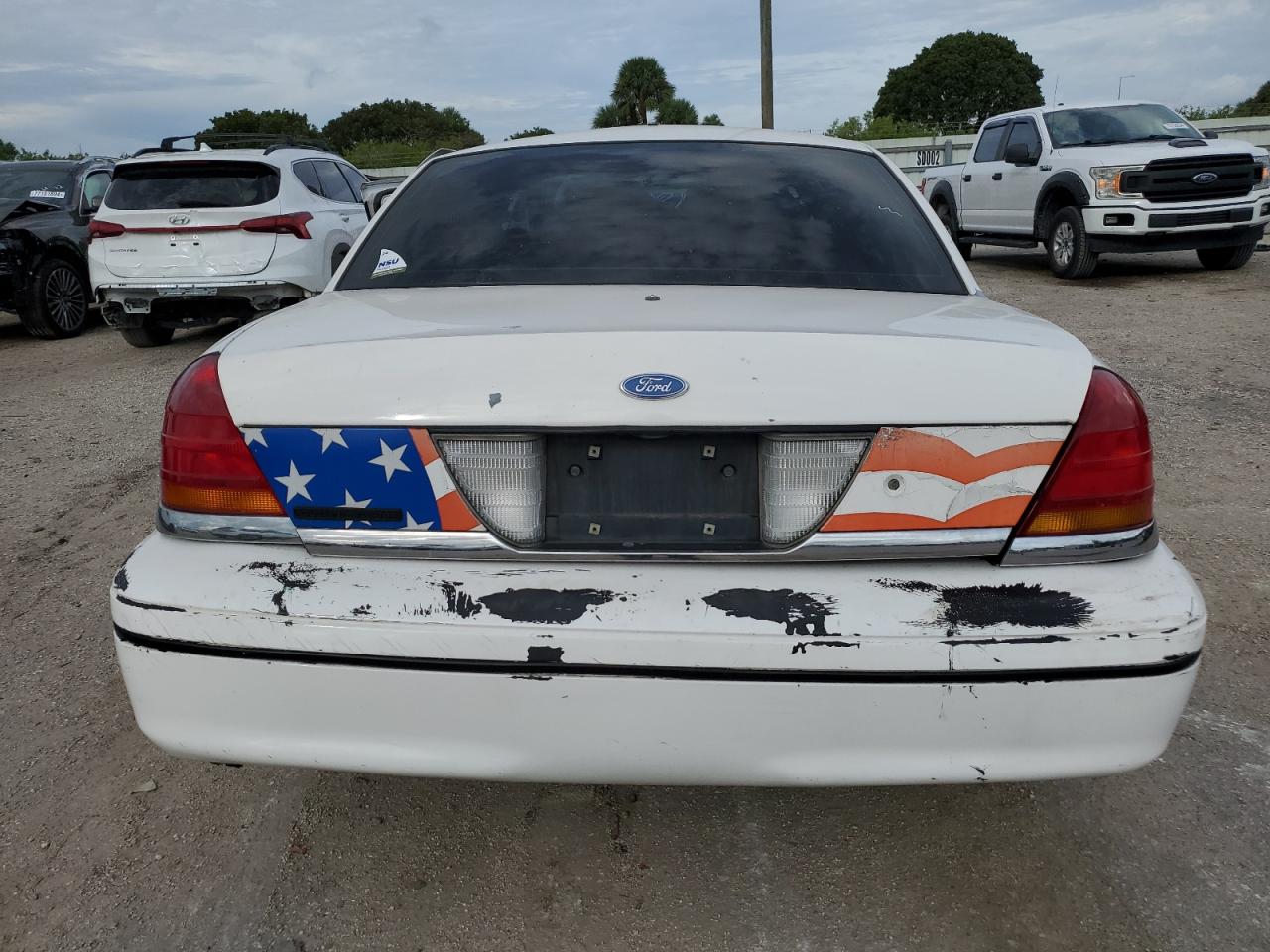 2000 Ford Crown Victoria - Image 6