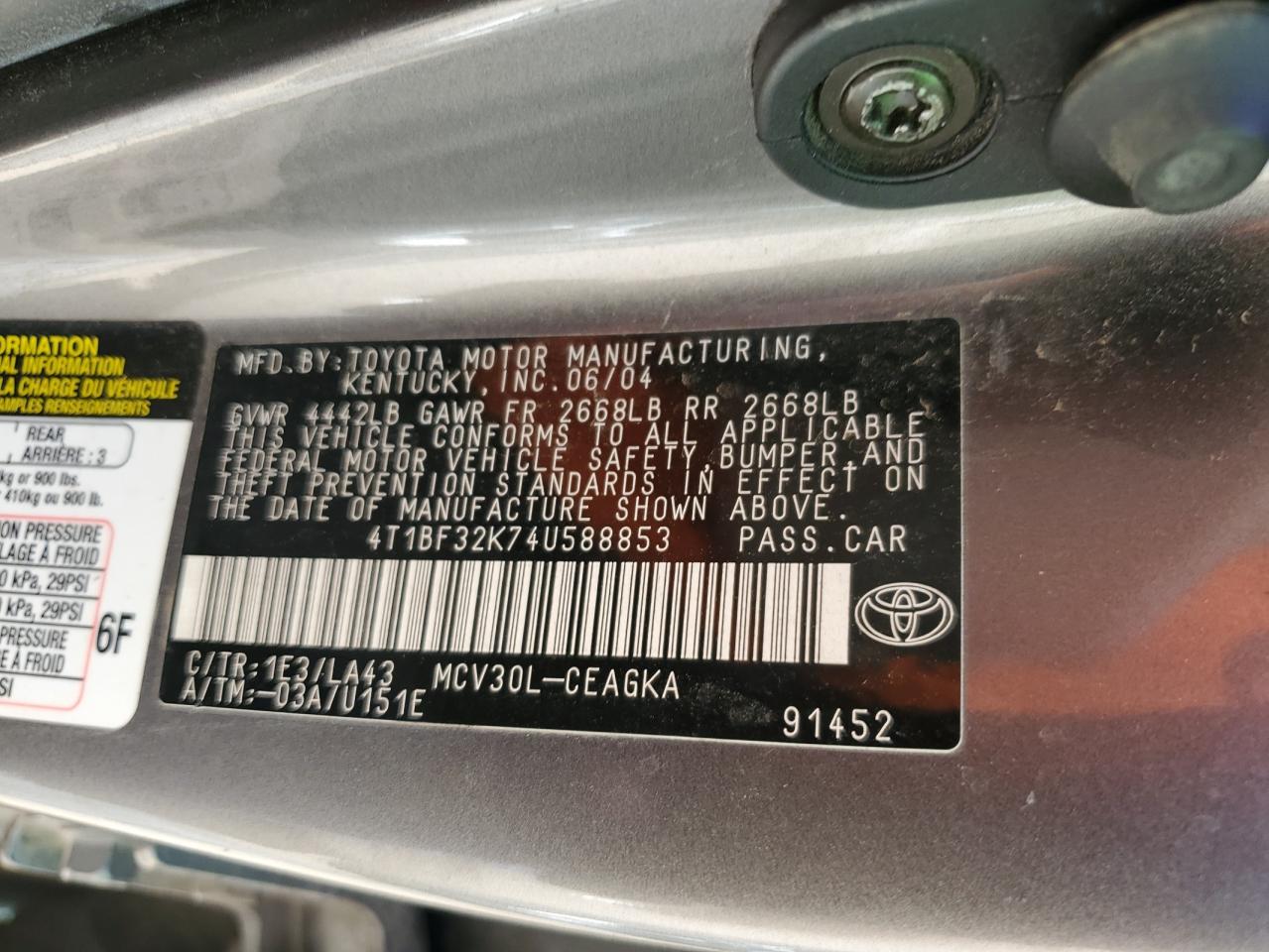 2004 Toyota Camry - Image 12