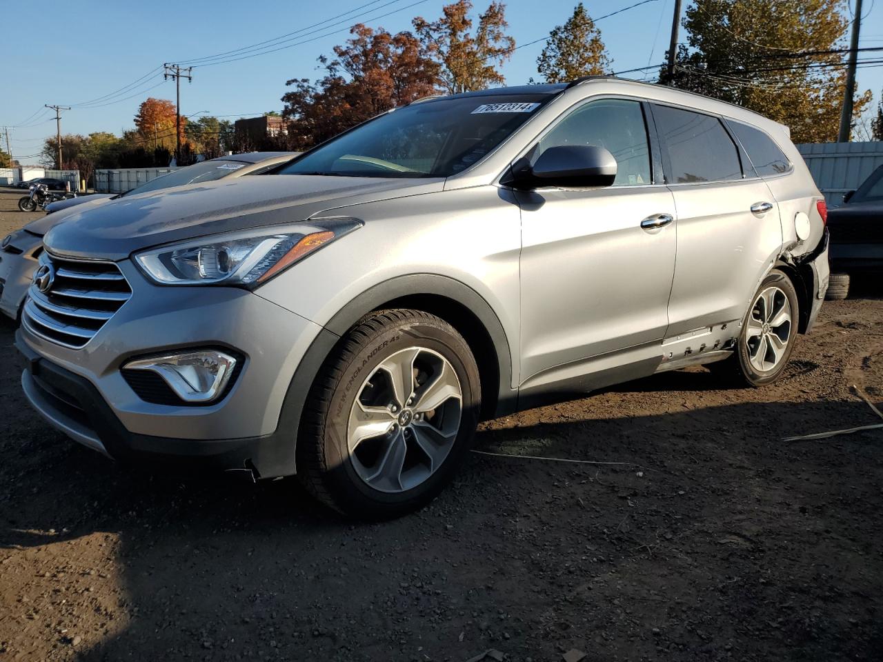 2015 Hyundai Santa Fe - Image 1