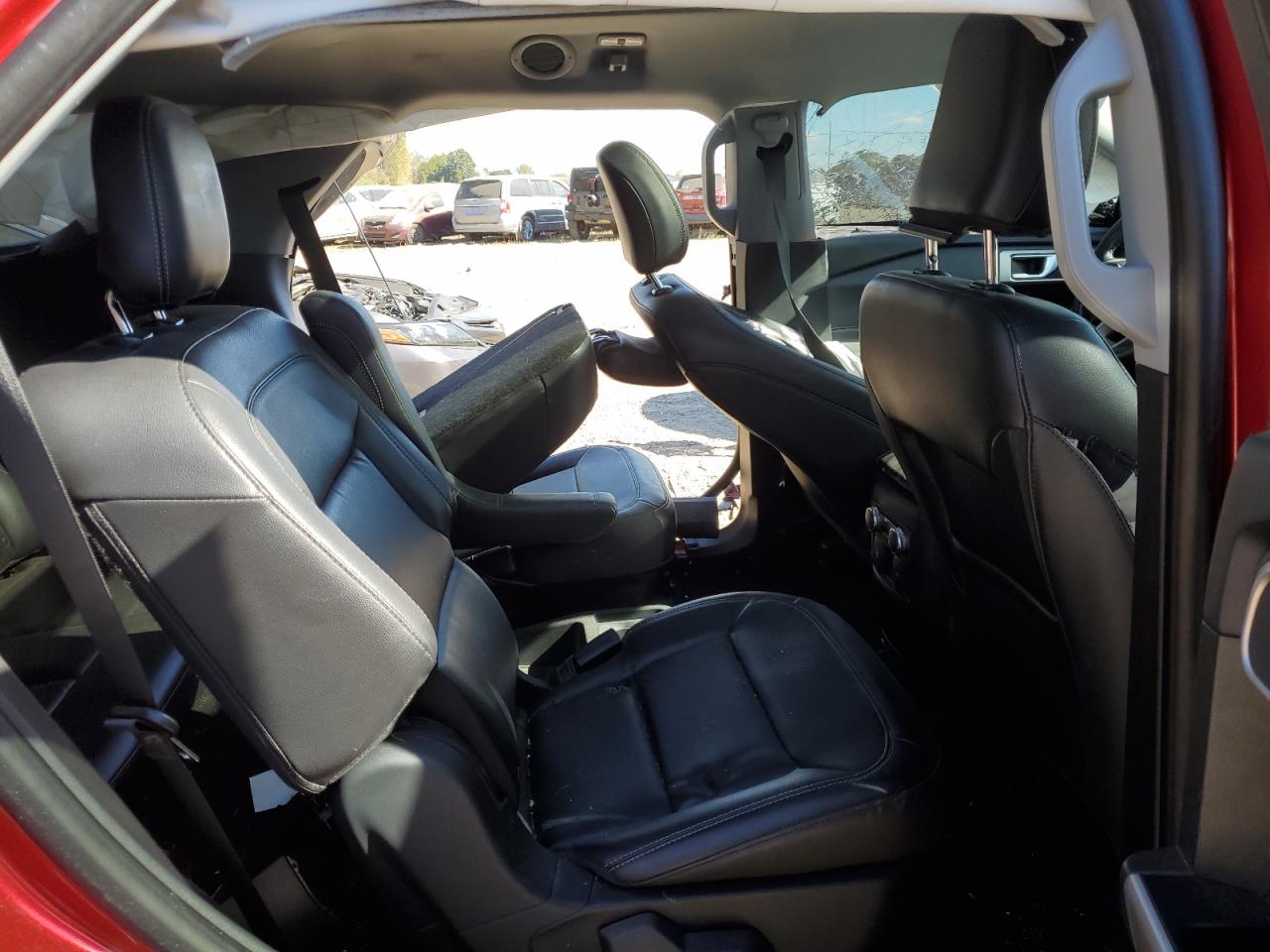 2021 Ford Explorer - Image 11