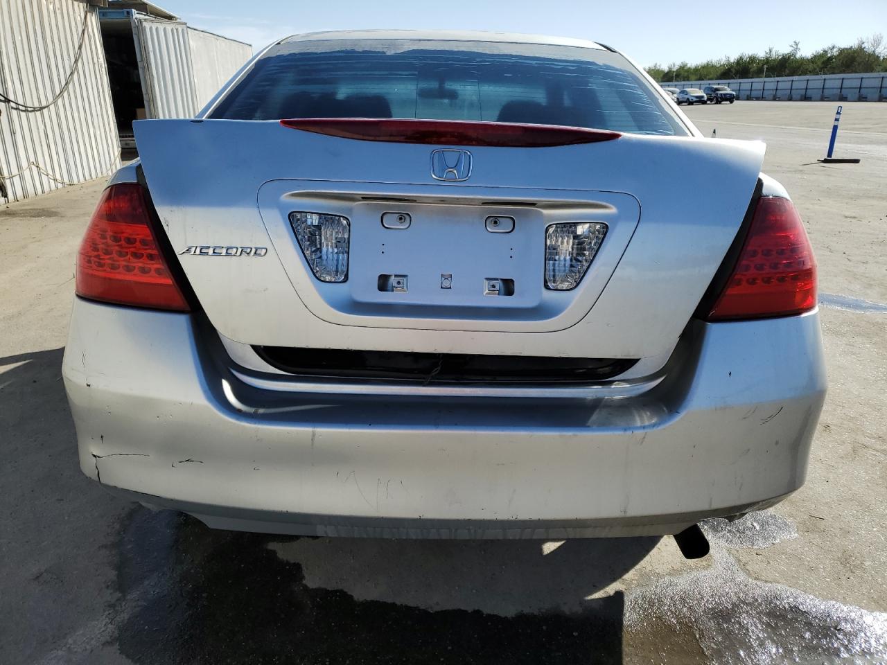 2006 Honda Accord Lx VIN: 1HGCM56416A026037 Lot: 76064464