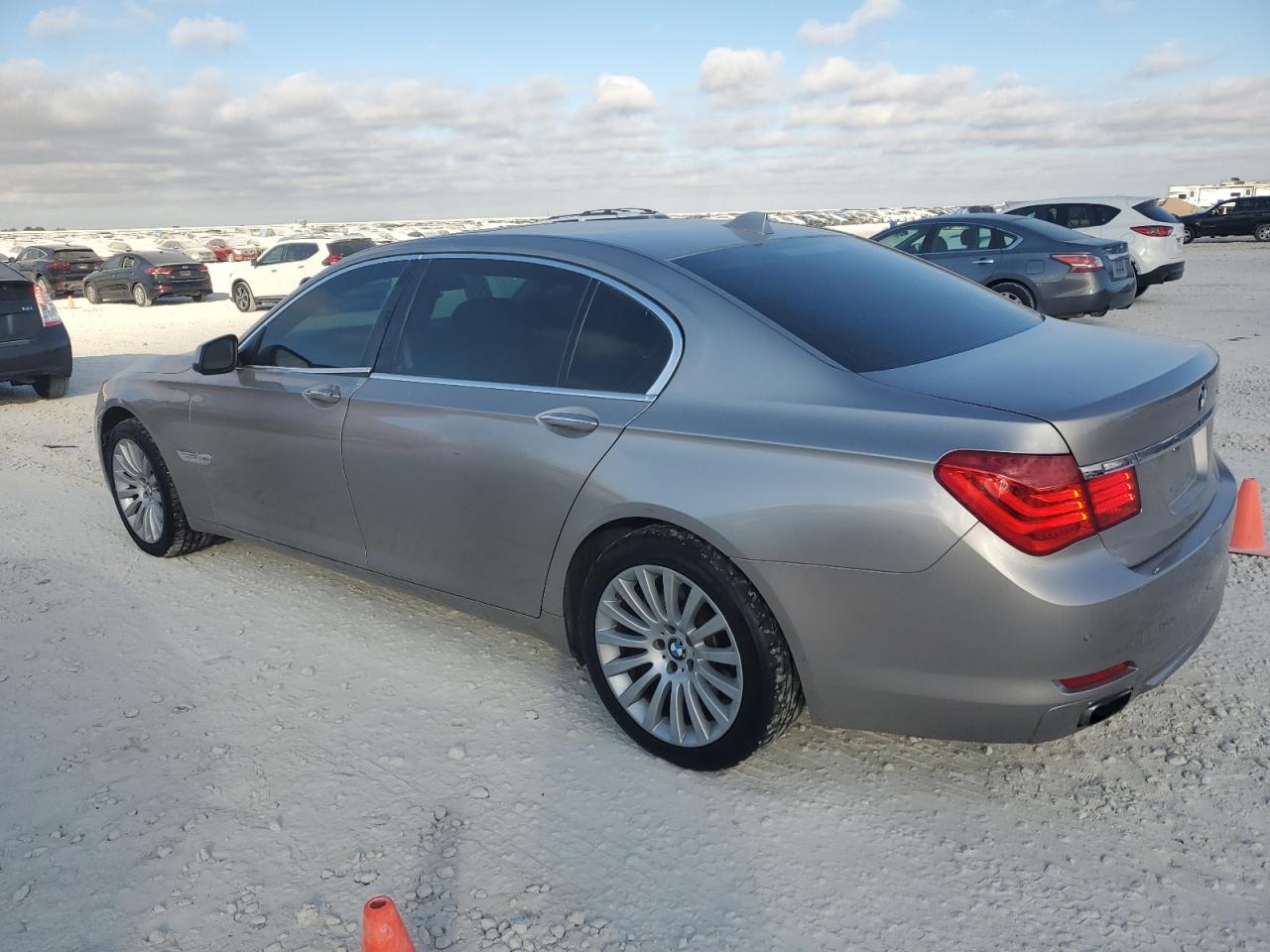 2012 BMW 7er - Image 2