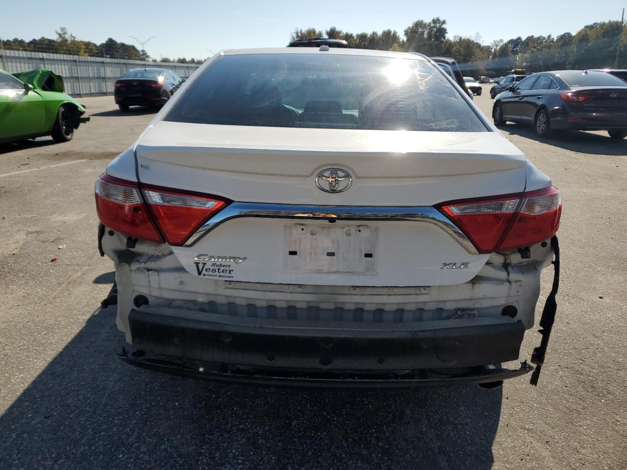 2015 Toyota Camry - Image 6