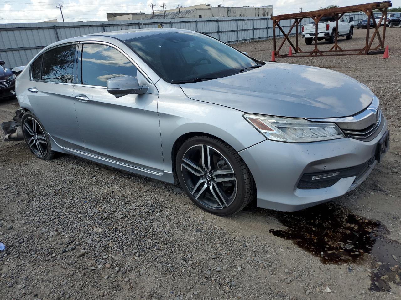 2017 Honda Accord - Image 4