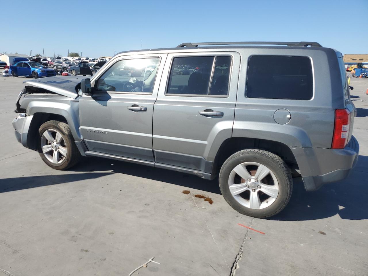 VIN 1C4NJPFA5ED574816 2014 JEEP PATRIOT no.2