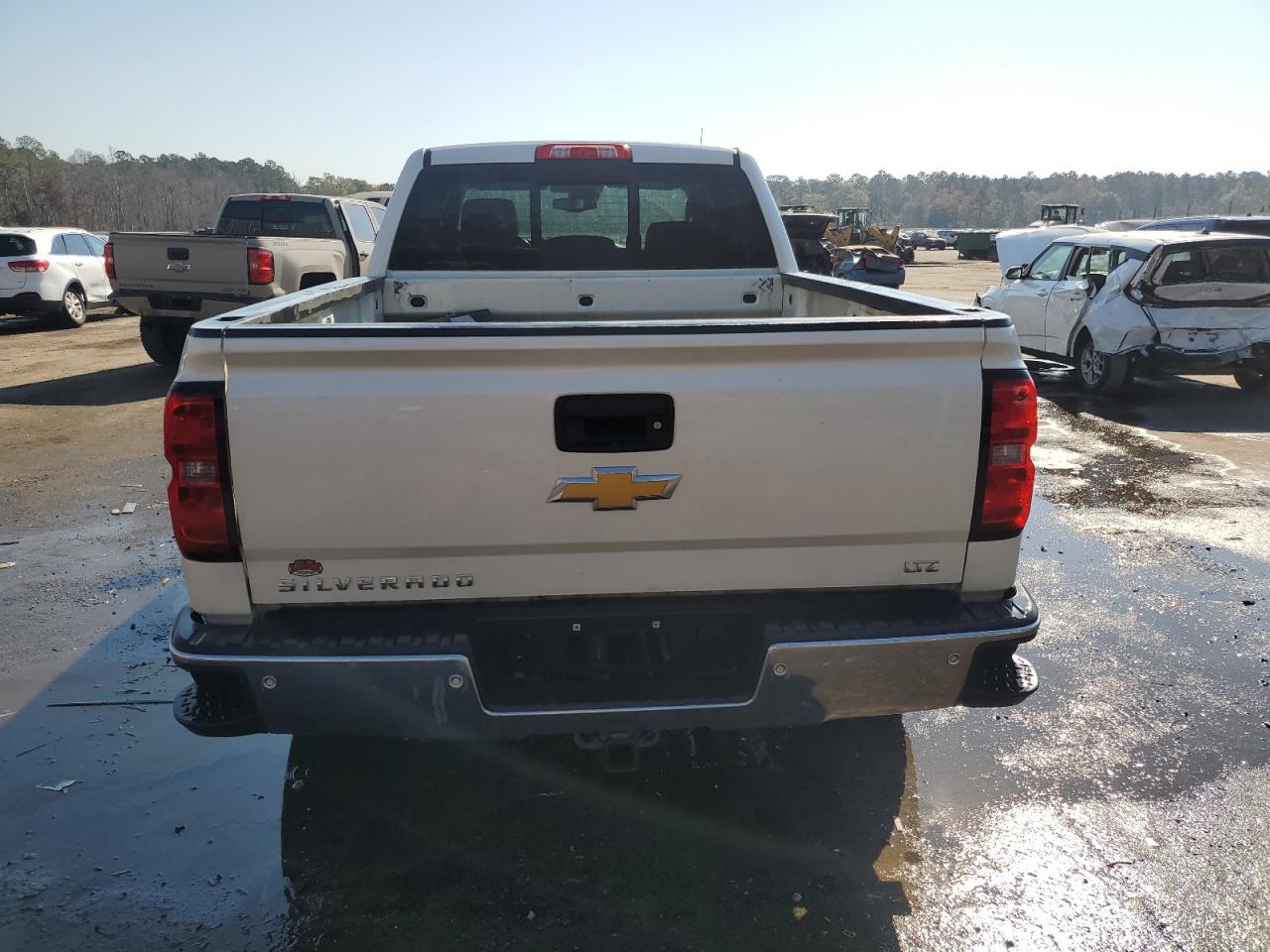 2014 Chevrolet Silverado - Image 6