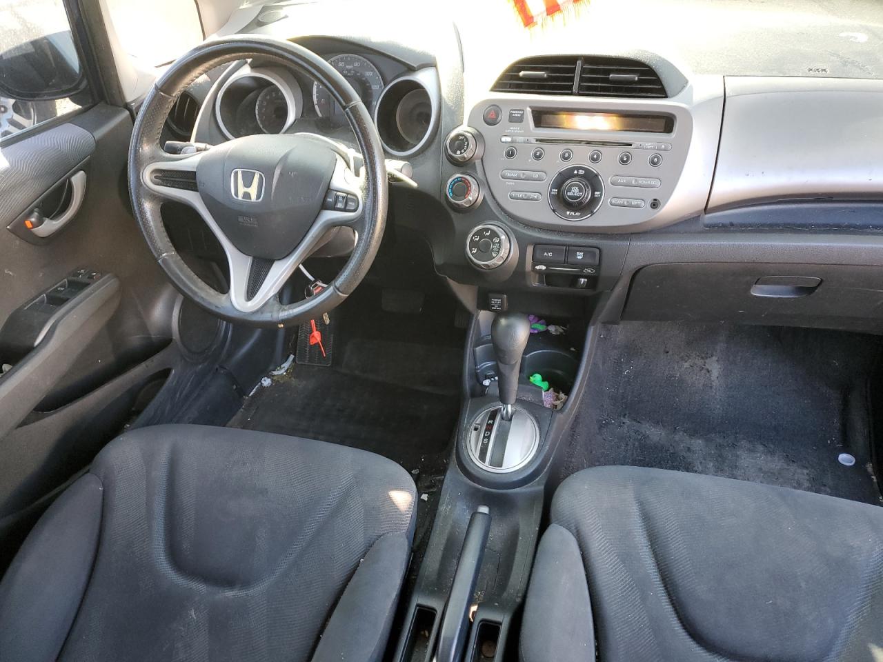 2009 Honda Fit - Image 8