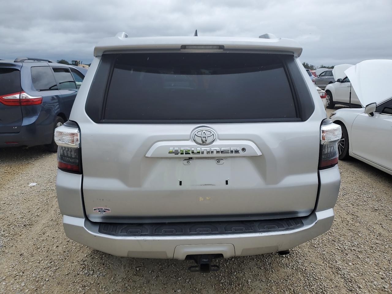 JTEZU5JR8G5129067 2016 Toyota 4Runner Sr5