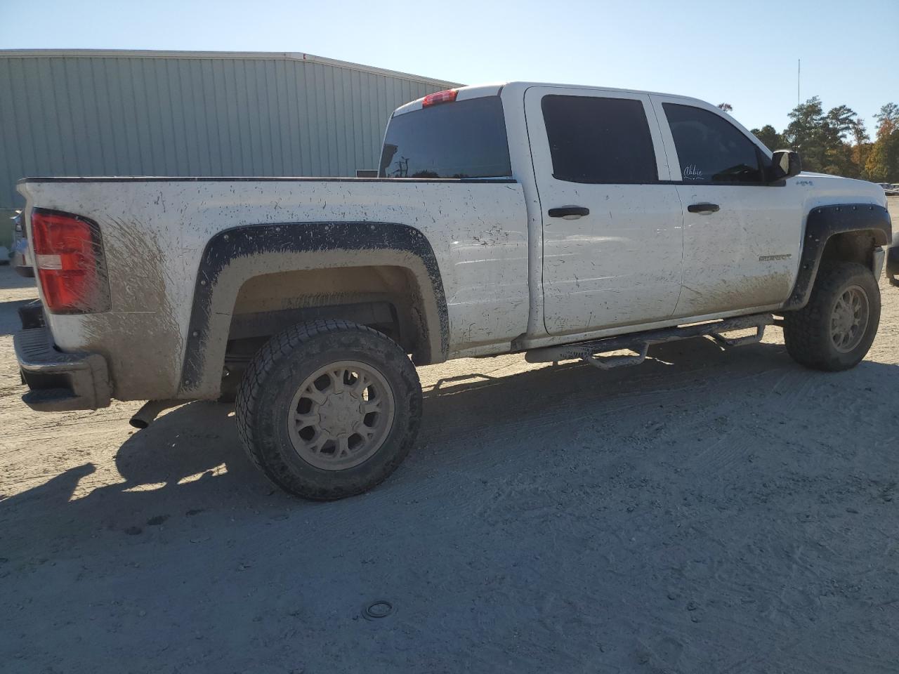 2017 GMC Sierra - Image 3