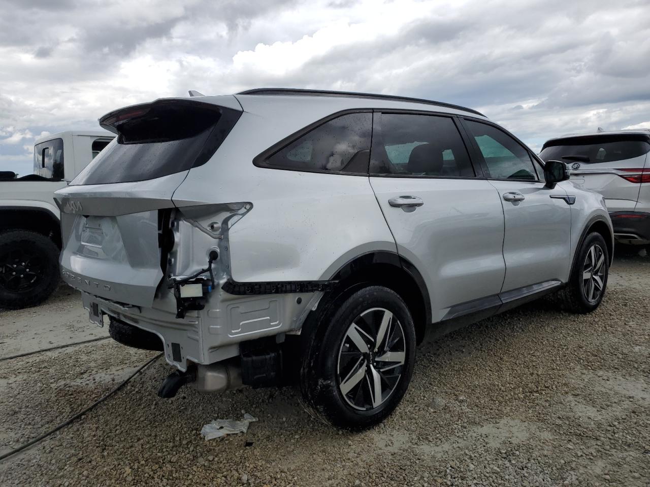 2022 Kia Sorento - Image 3