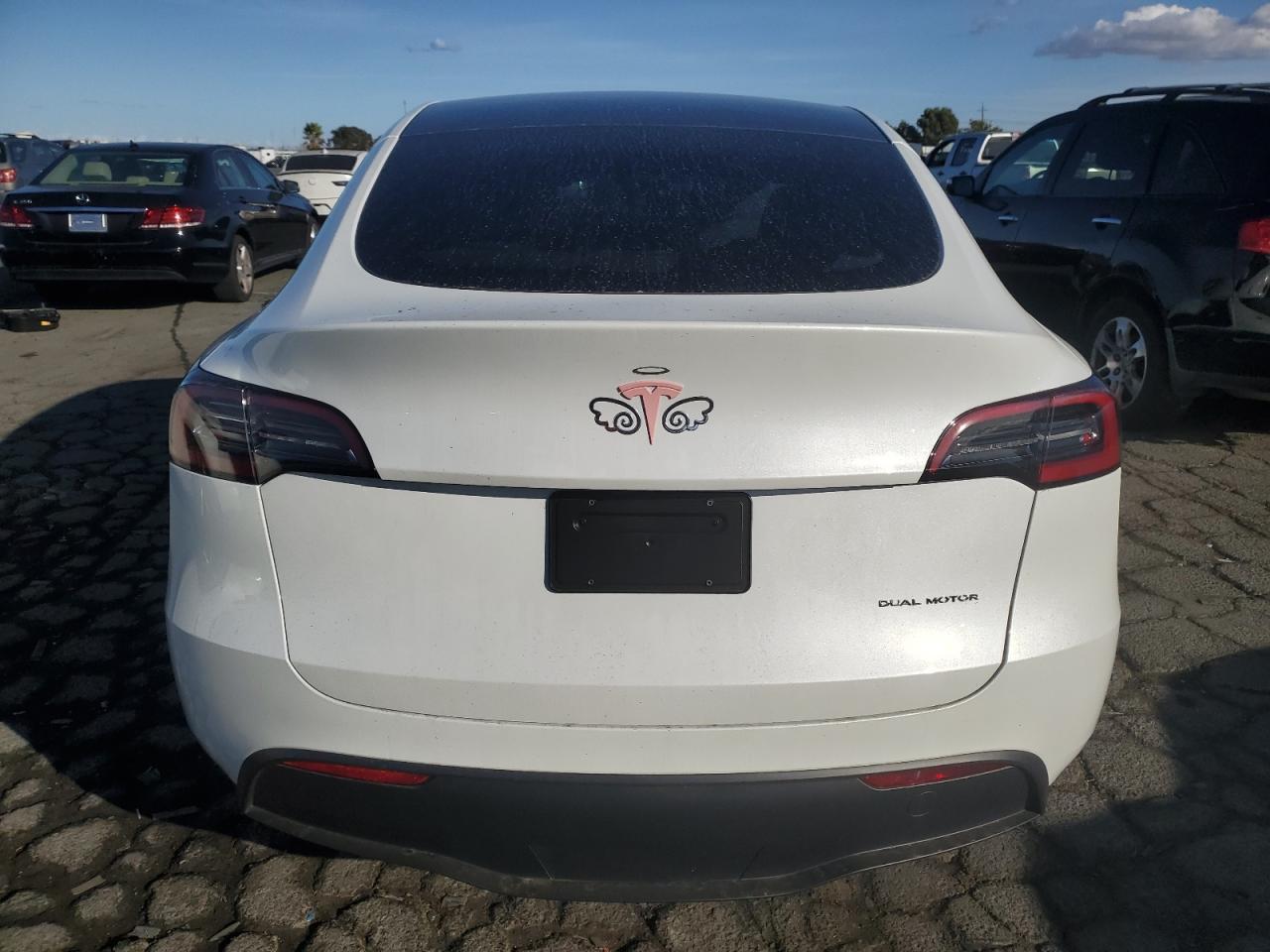 VIN 7SAYGAEE4RF123357 2024 TESLA MODEL Y no.6