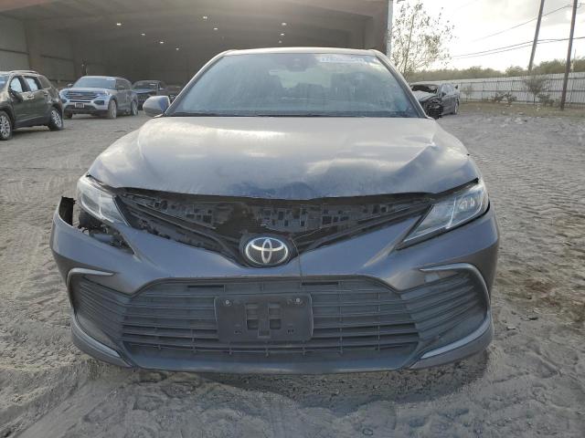 4T1C11AK1MU568963 Toyota Camry LE 5