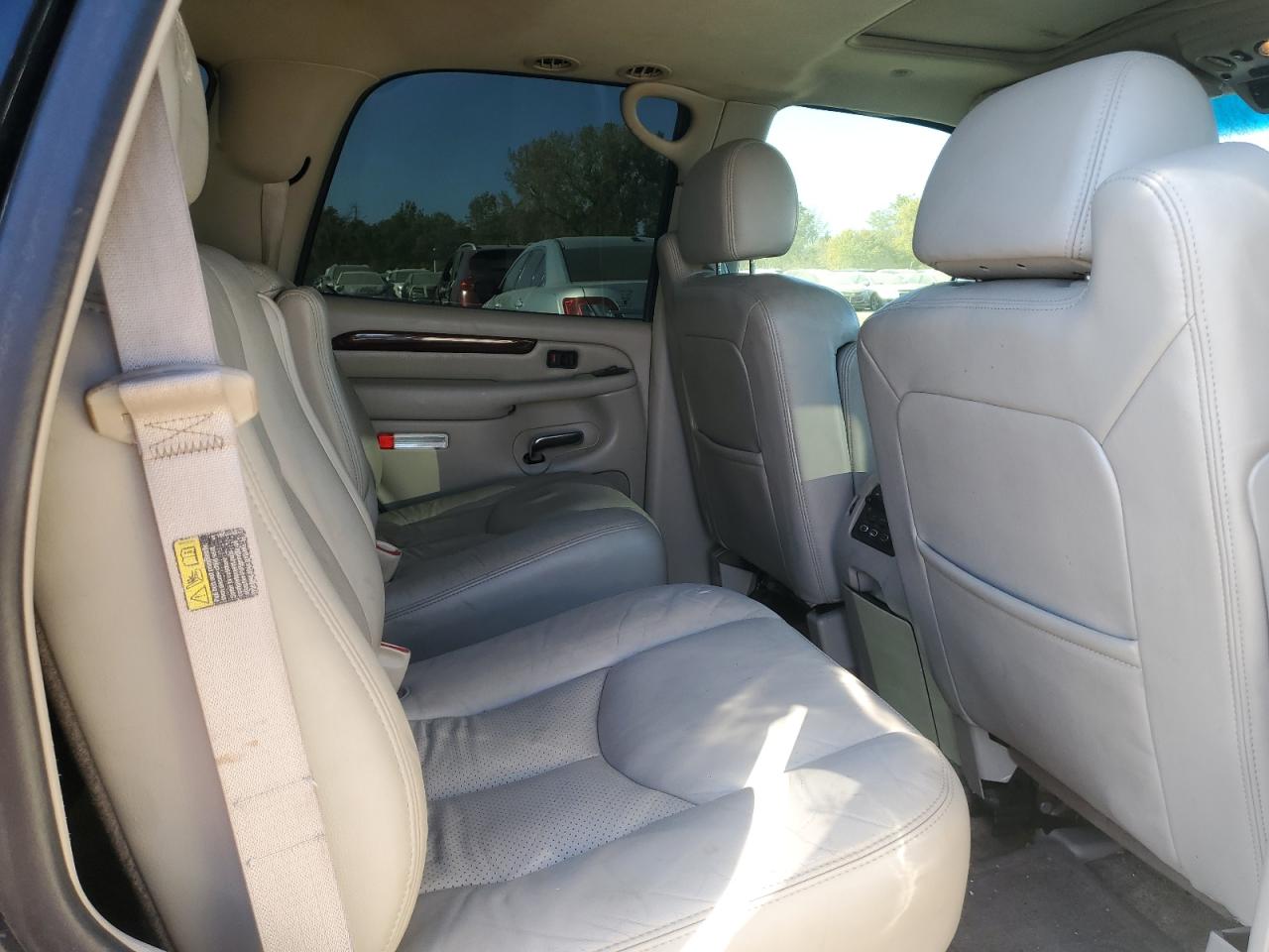 2003 Cadillac Escalade Luxury VIN: 1GYEK63N63R275778 Lot: 76826794