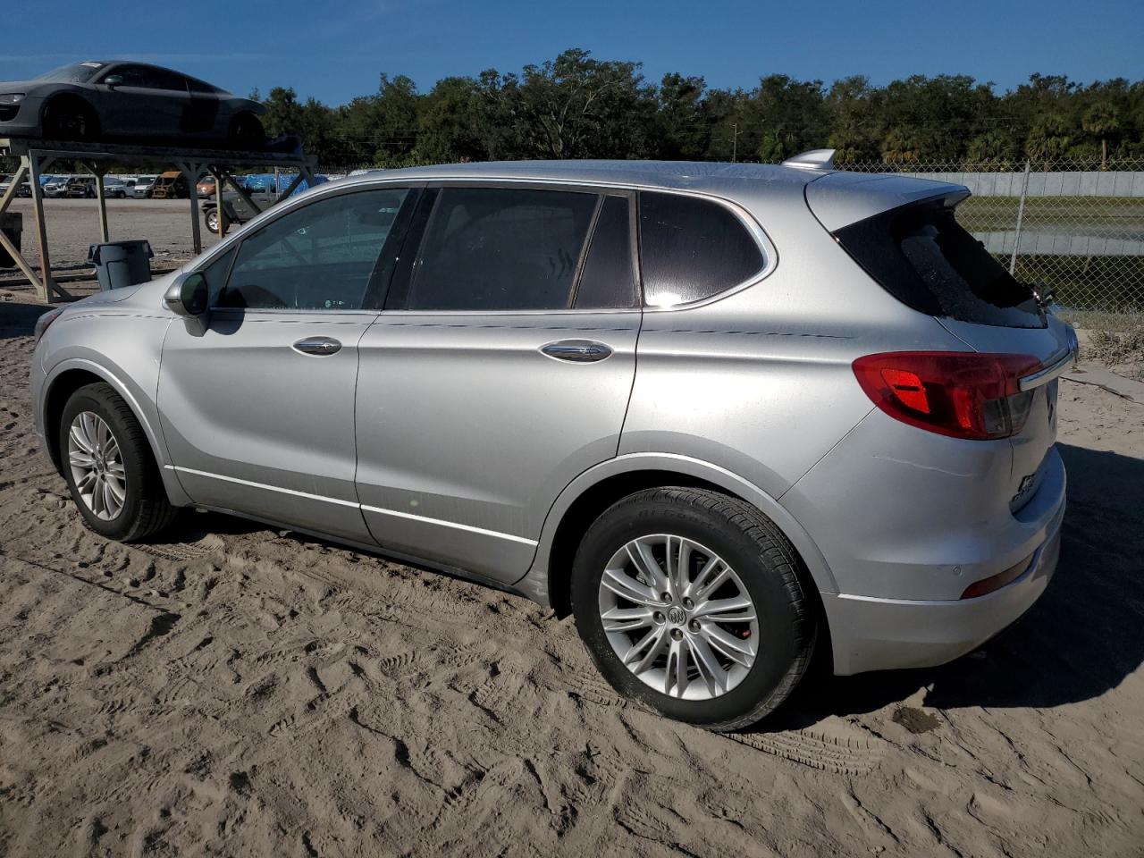 LRBFXBSA2JD028785 2018 Buick Envision Preferred