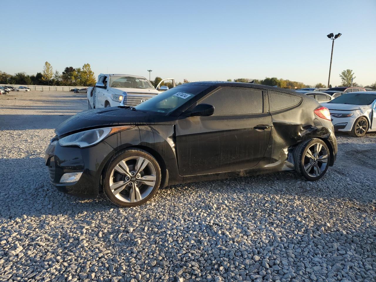 2016 Hyundai Veloster - Image 1