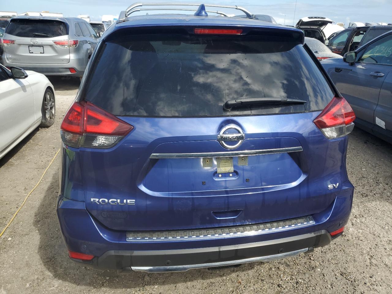2019 Nissan Rogue - Image 6