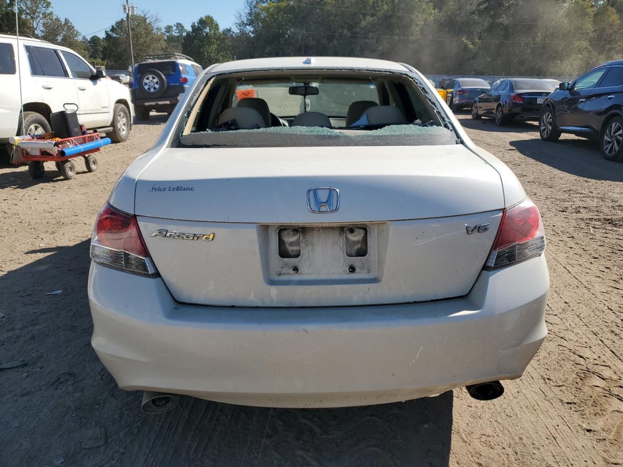 2010 Honda Accord - Image 6