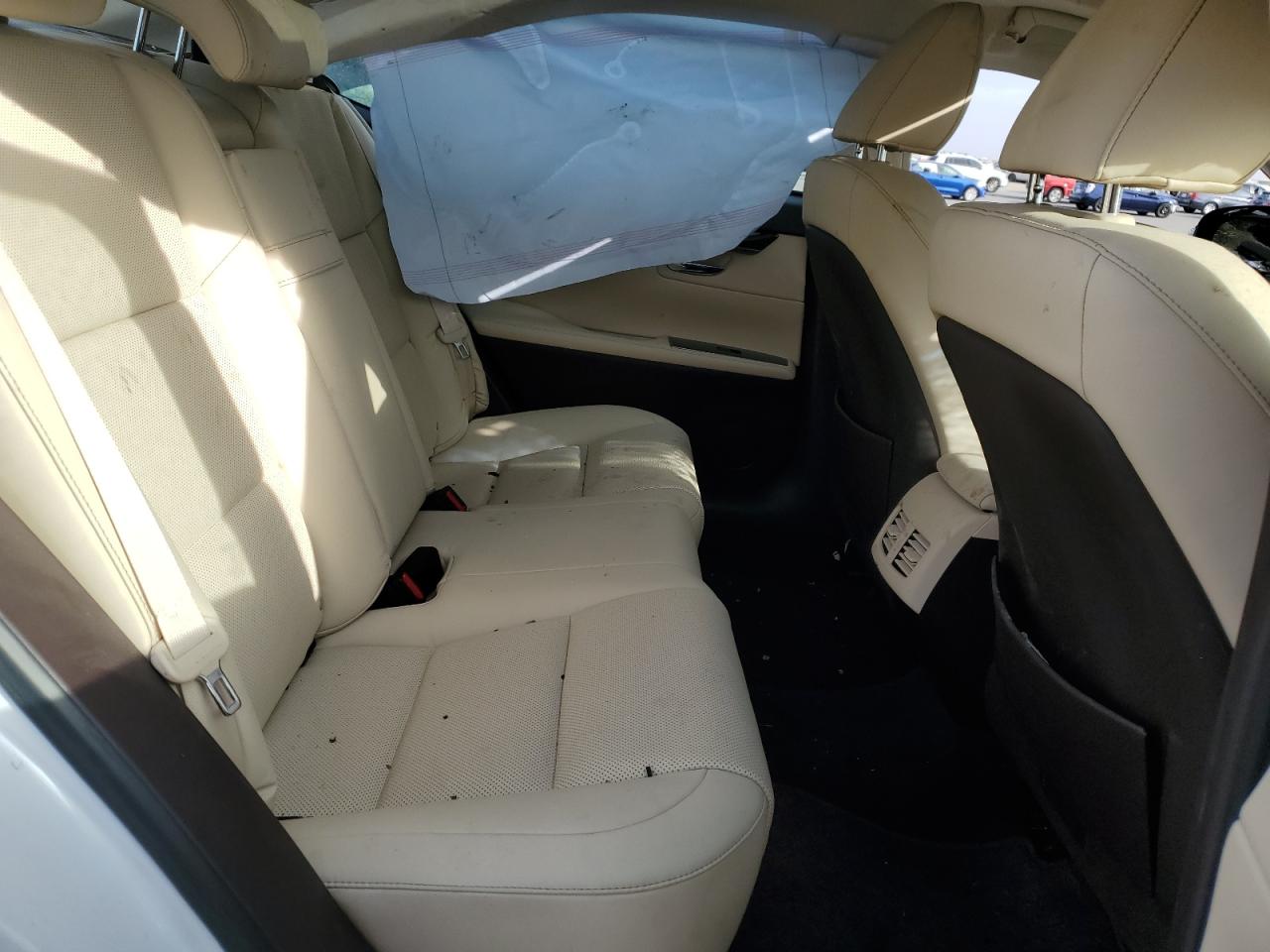 2017 Lexus ES - Image 10