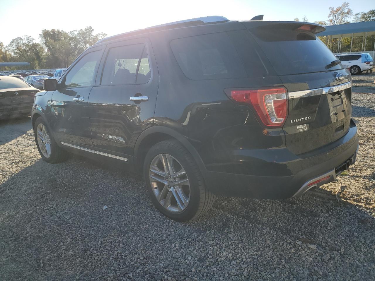 2017 Ford Explorer - Image 2