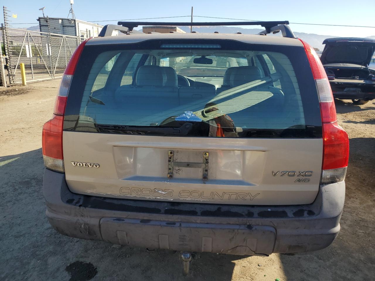 2002 Volvo V70 Xc VIN: YV1SZ58D821070680 Lot: 76181554