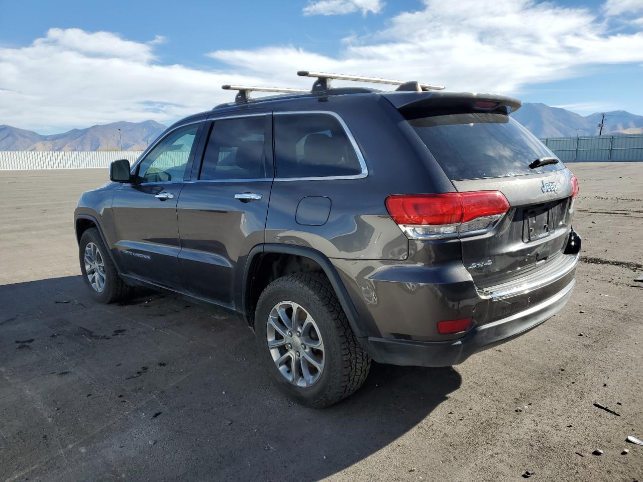 2016 Jeep Grand Cherokee - Image 2