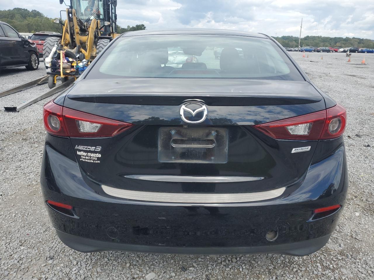 2018 Mazda 3 Touring VIN: 3MZBN1V30JM215375 Lot: 73663234